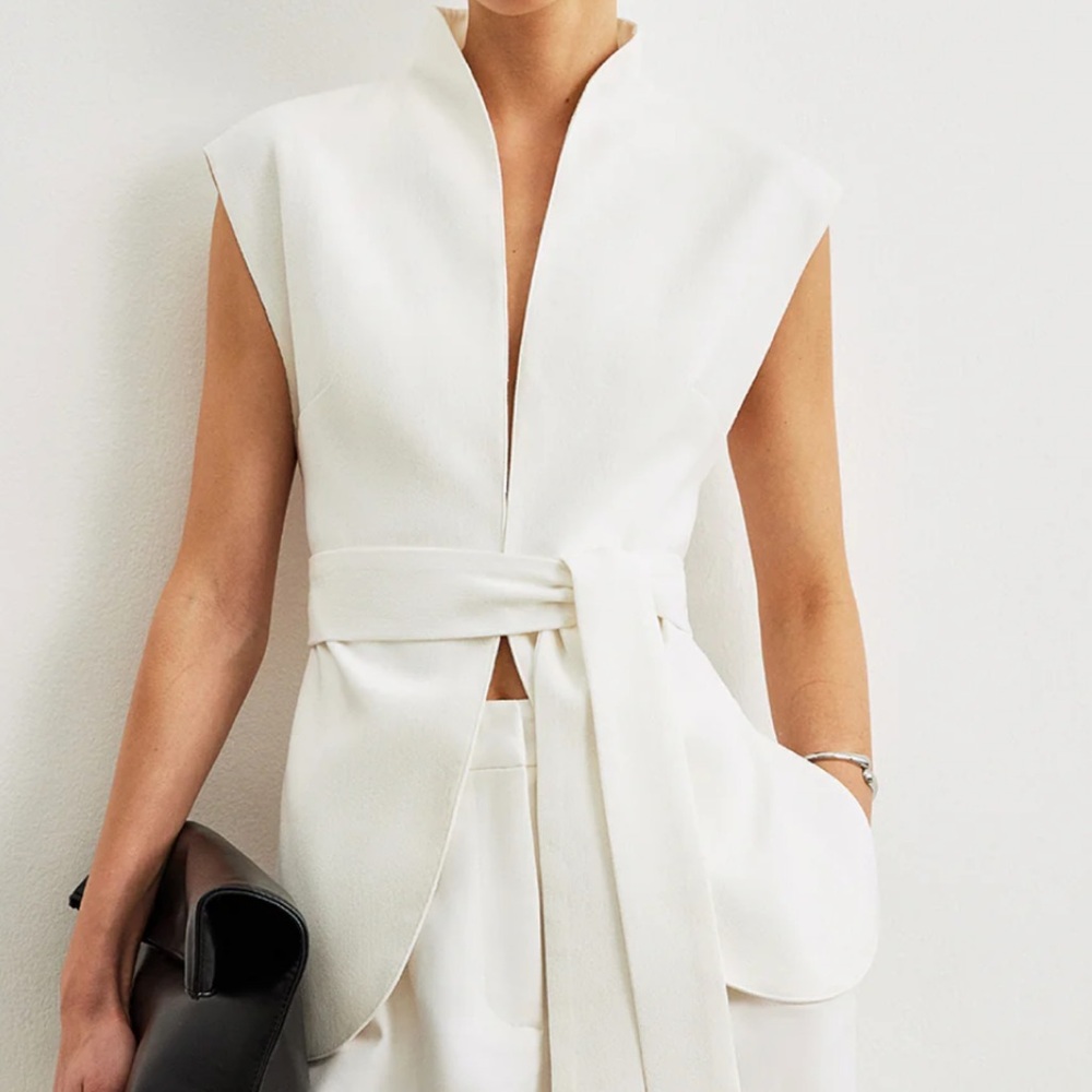 Commense Belted Top